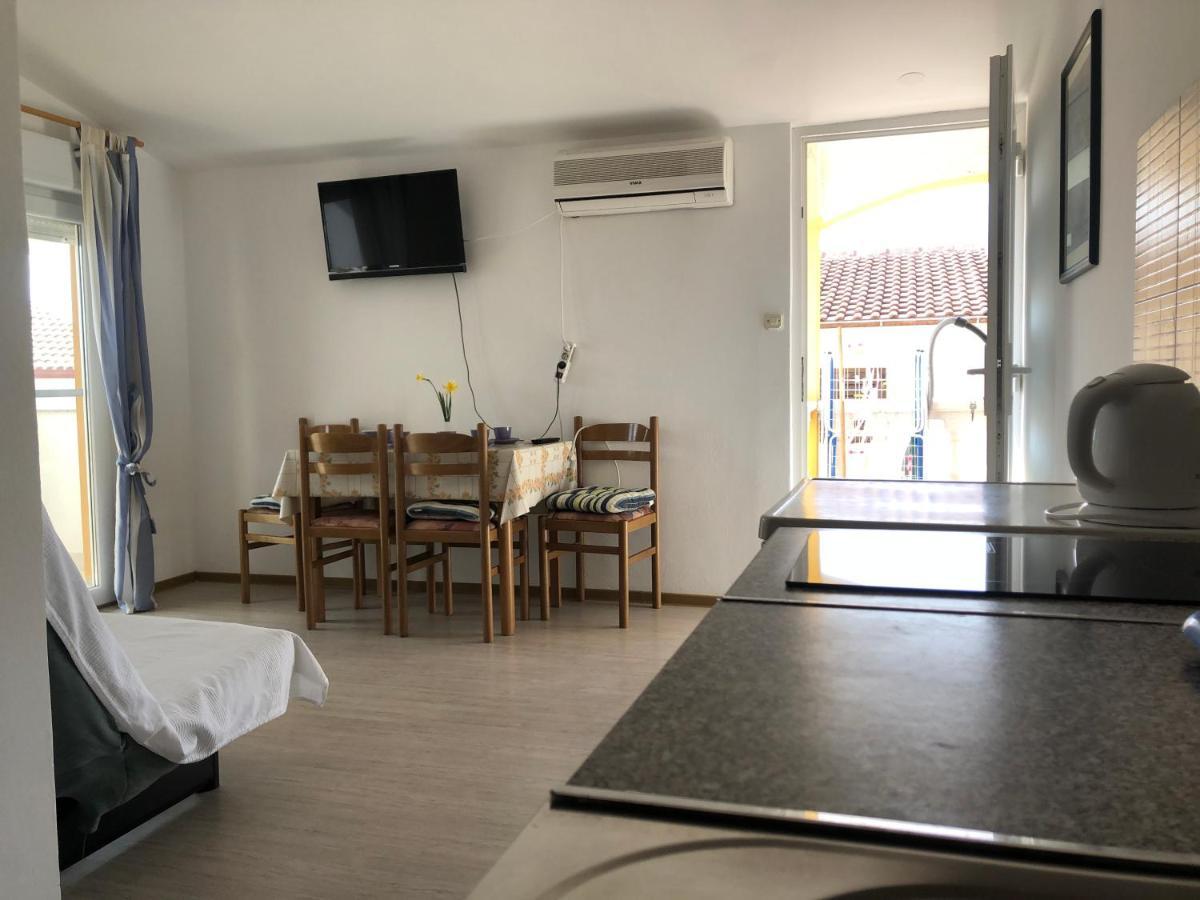 Apartments Marija Vir Exterior foto
